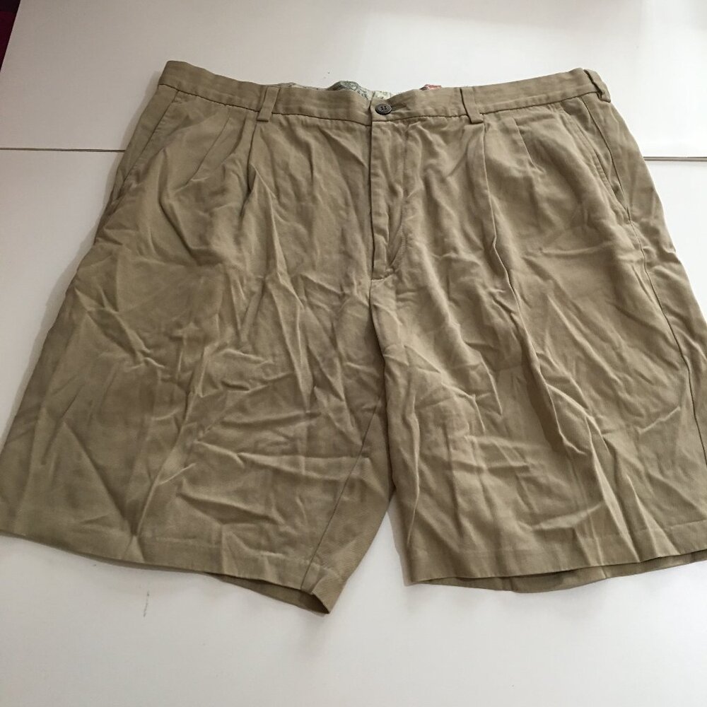Tommy Bahama Men's Pleated Front Shorts Size 40 Silk Cotton Beige
